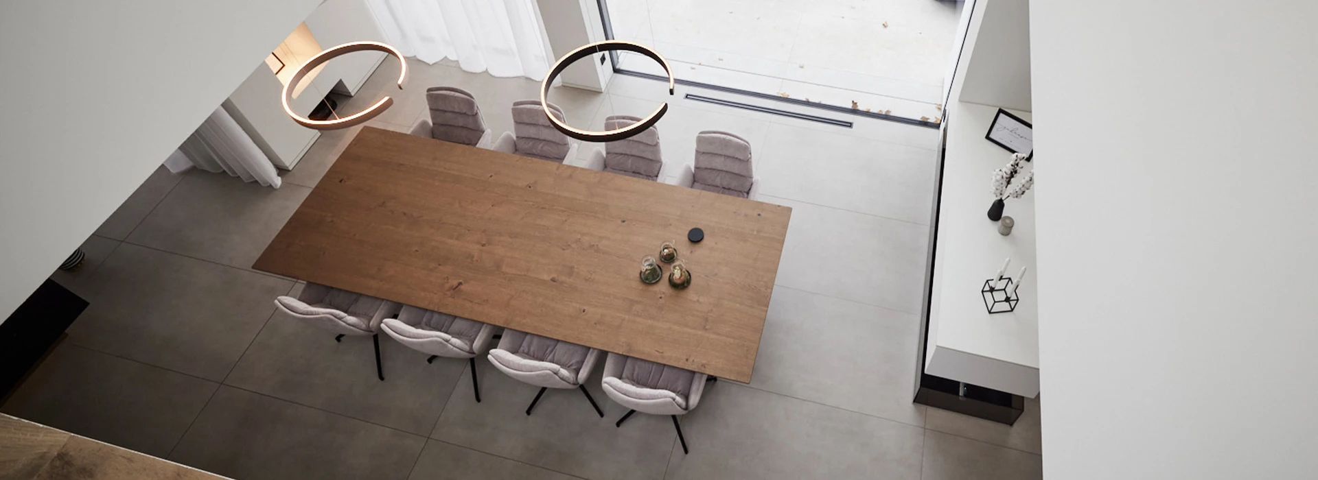 Exklusives Interior Design von HOME Schlafen und Wohnen