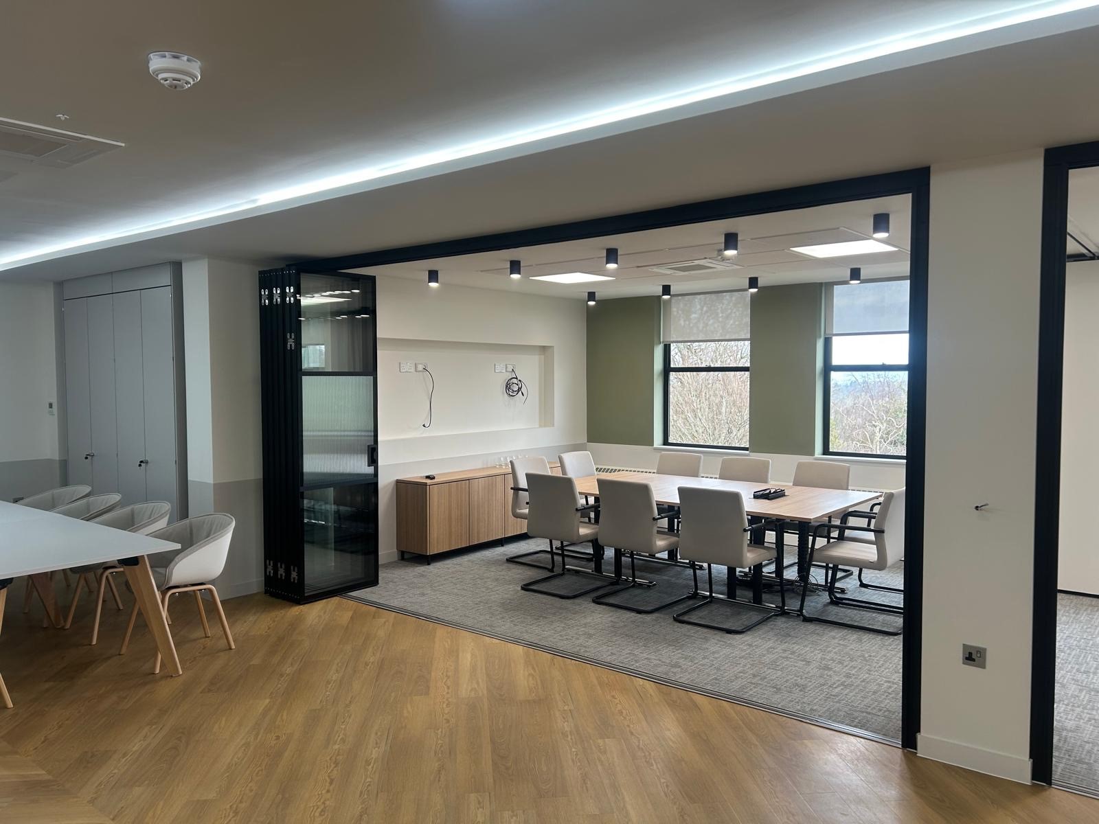 MG500 Glazed Partitions – Birketts