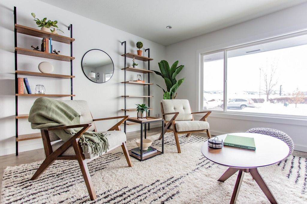 Spacious bedroom in a Calitana Properties vacation rental, Bozeman Montana