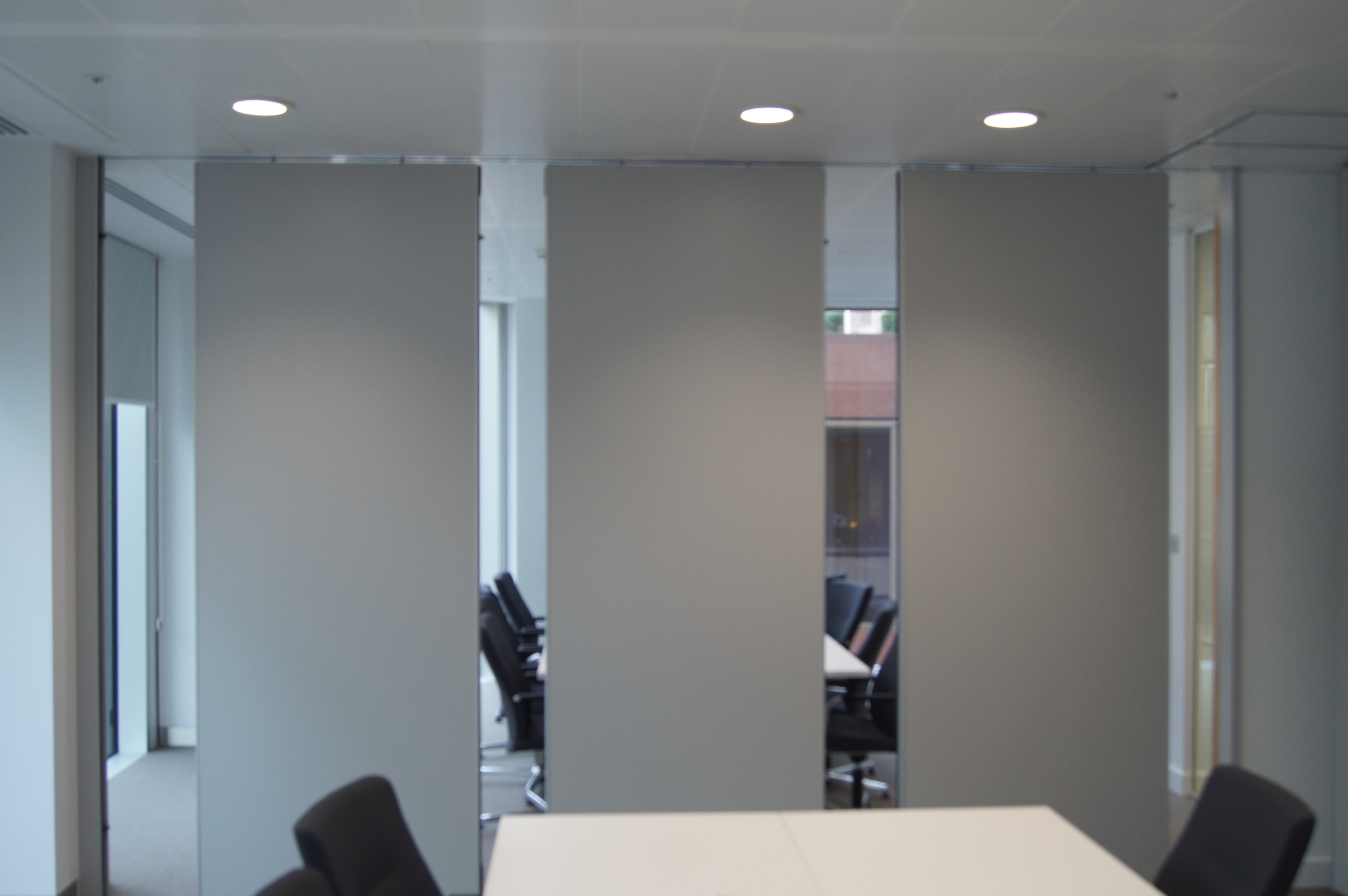 MG100E Electric Operable Wall – Detail