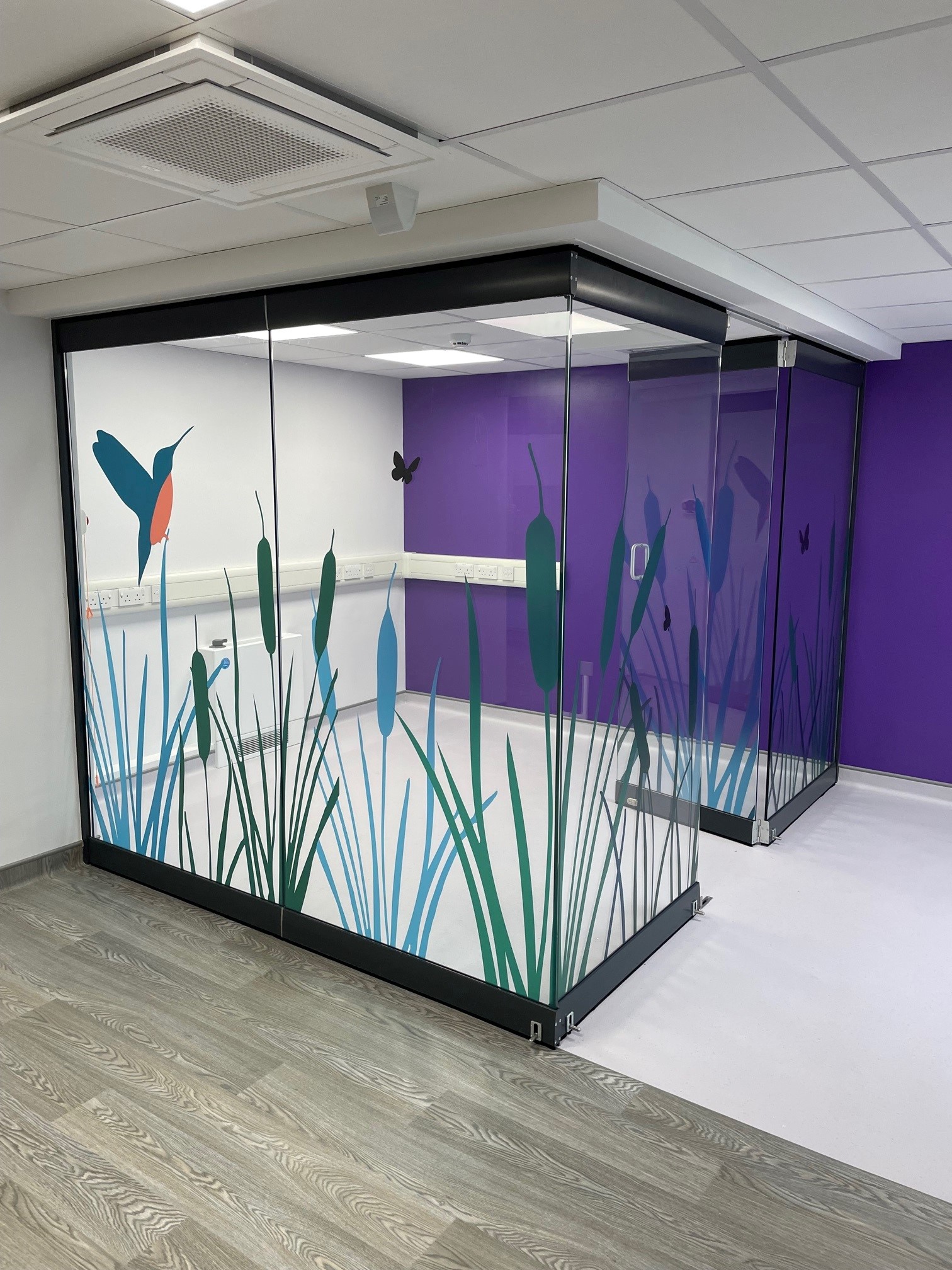 PAH Williams Day Unit – MG700 Glass Sliding Panels