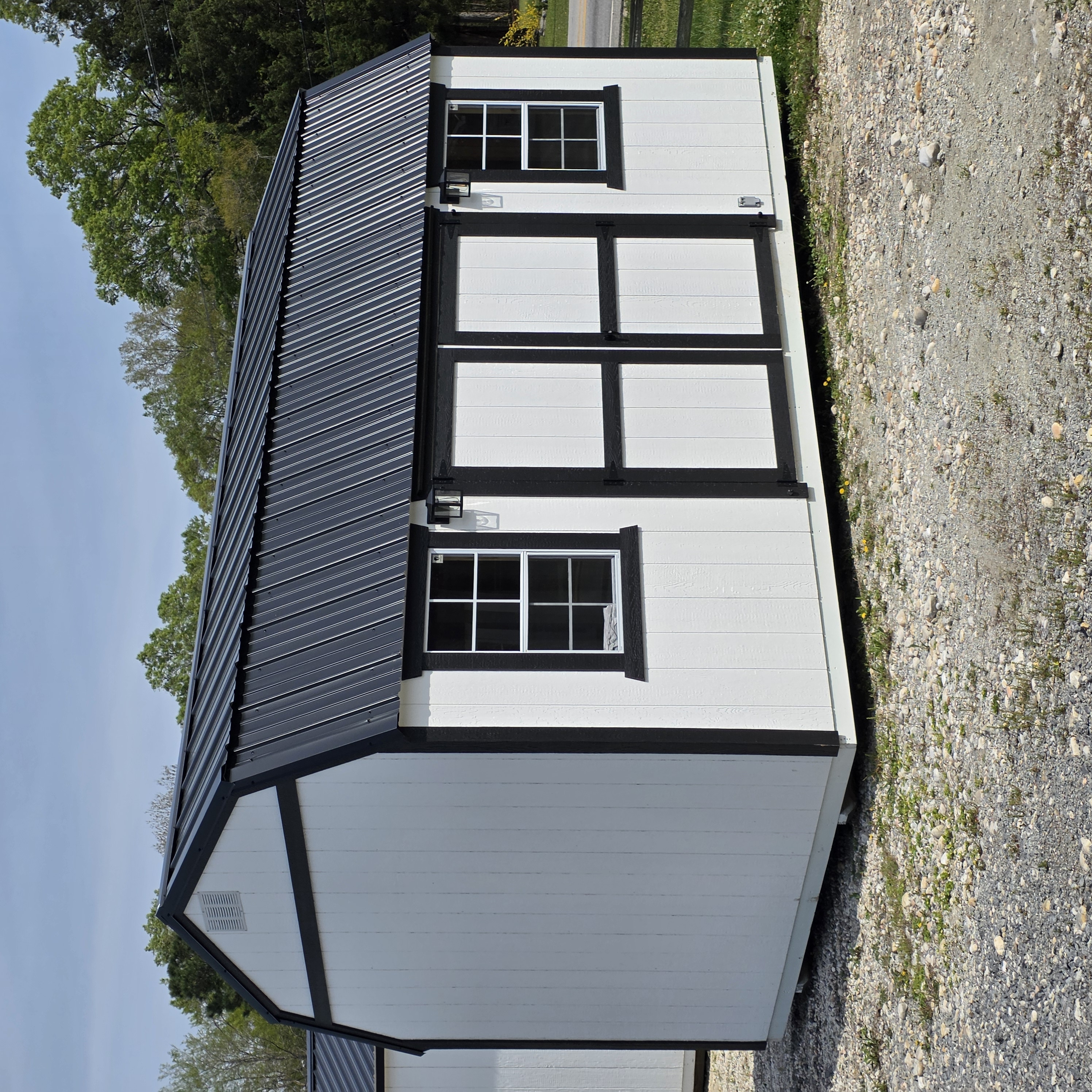 Large barn installed in the SC Lowcountry